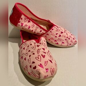 Toms Shoes Toms Belmont Flats Canvas Shoes Parfait Pink Hearts Casual Comfy Prep